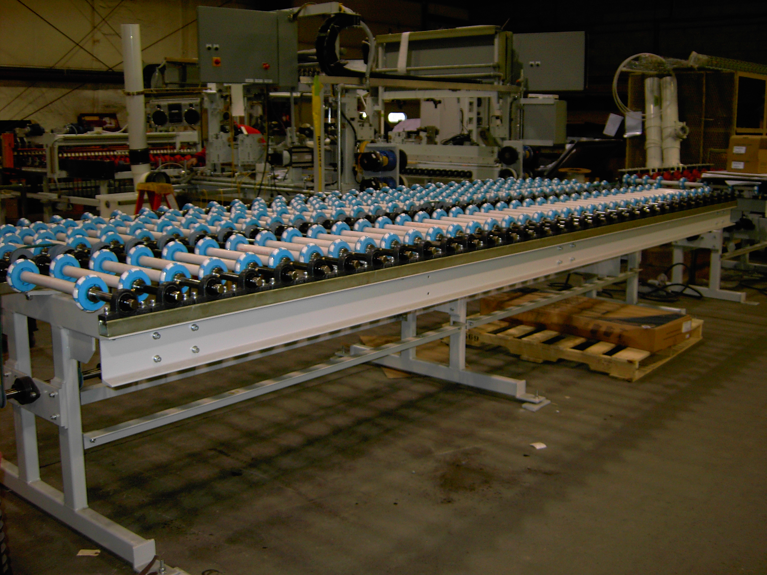 Multi-directional Roll Conveyors - Digital StillCamera | Glassline