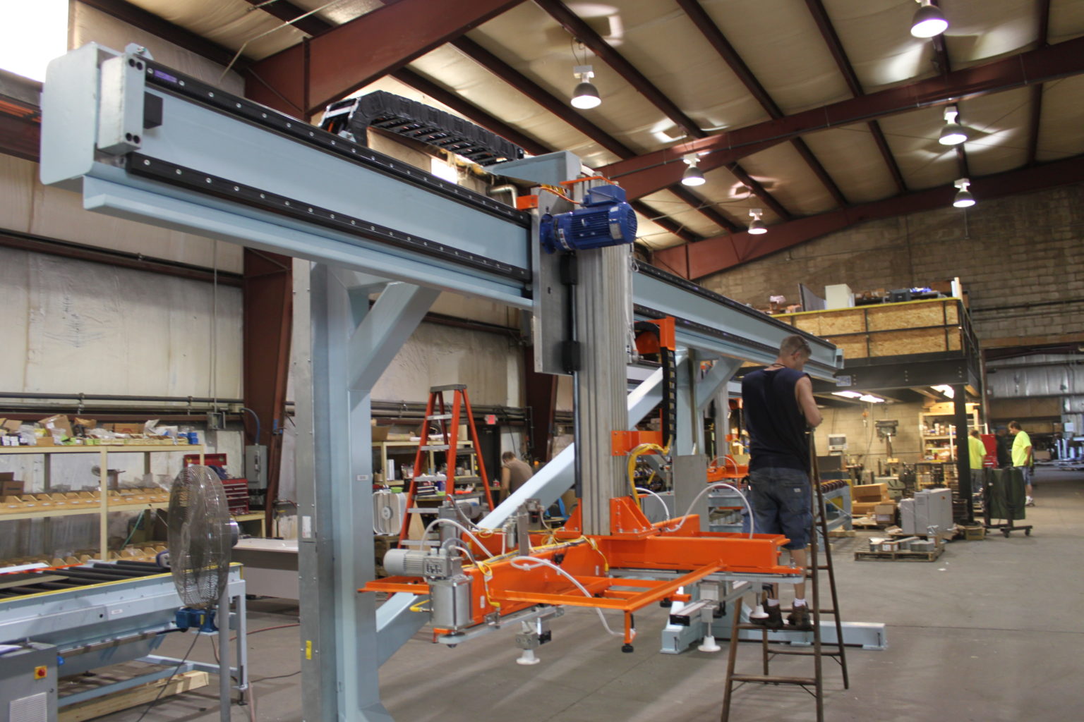 Squaring and Centering Stations(flat and bent glass) - Glassline