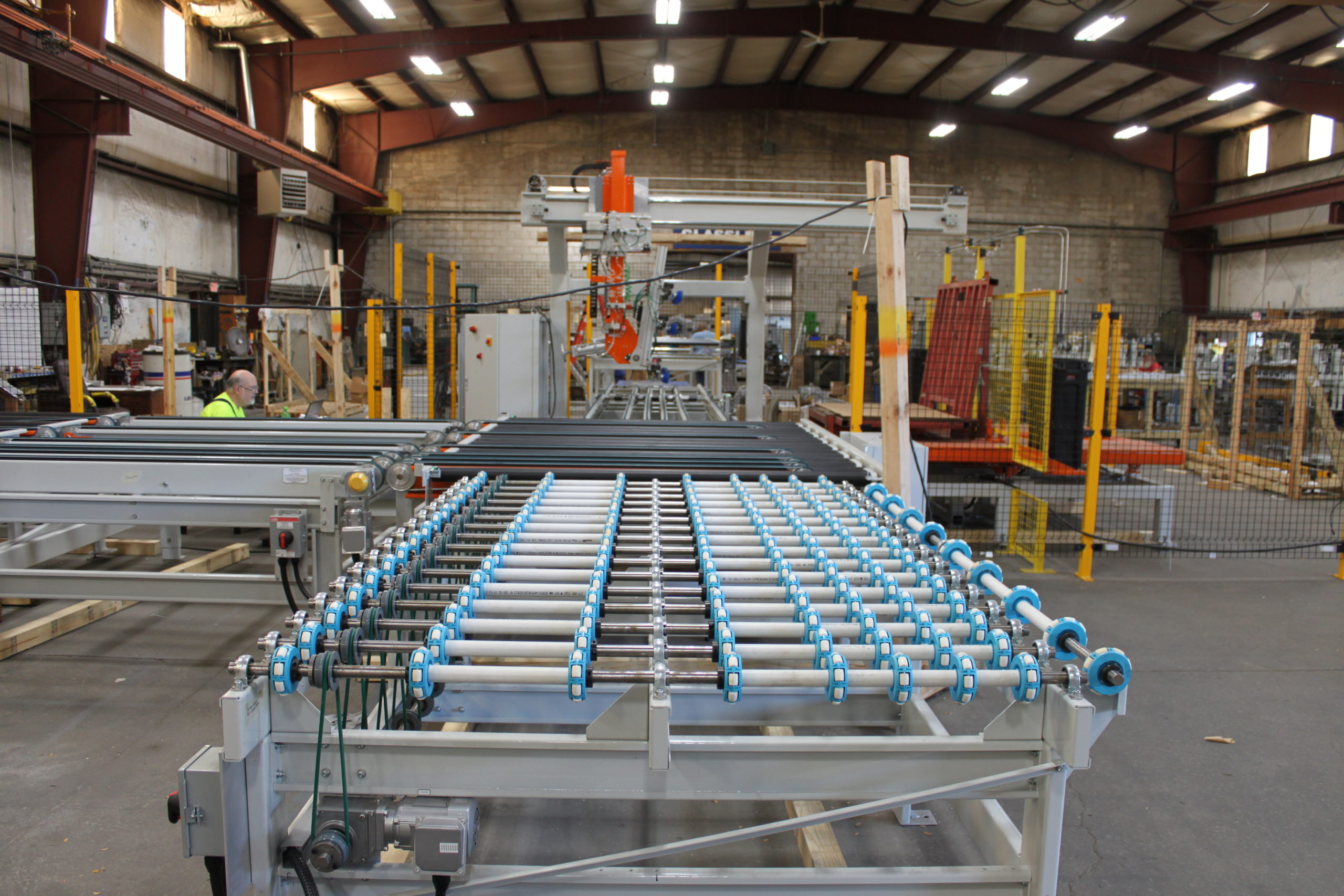 Multi-directional roll conveyor - Glassline